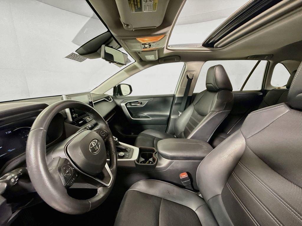 Certified 2019 Toyota RAV4 Limited w/ Cold Weather Package AWD/4WD image 21