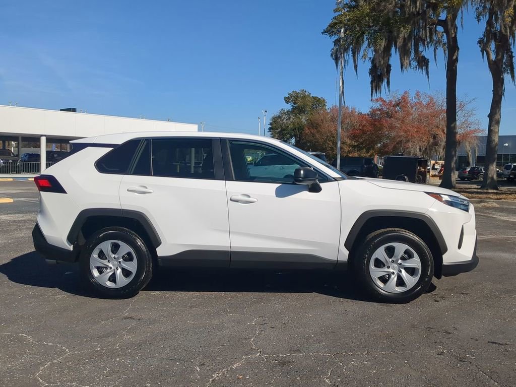 Used 2025 Toyota RAV4 LE image 4