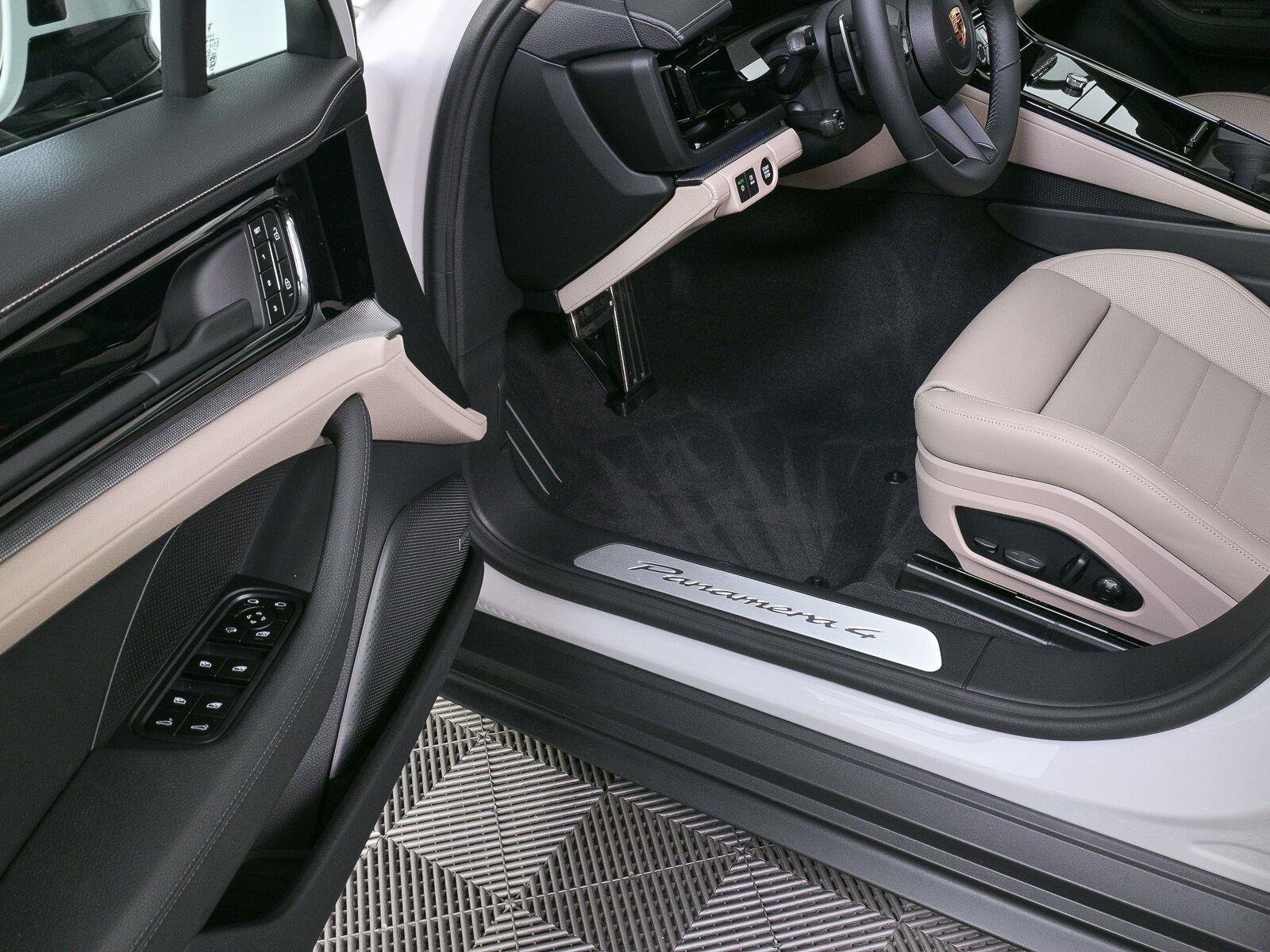 New 2026 Porsche Panamera image 8