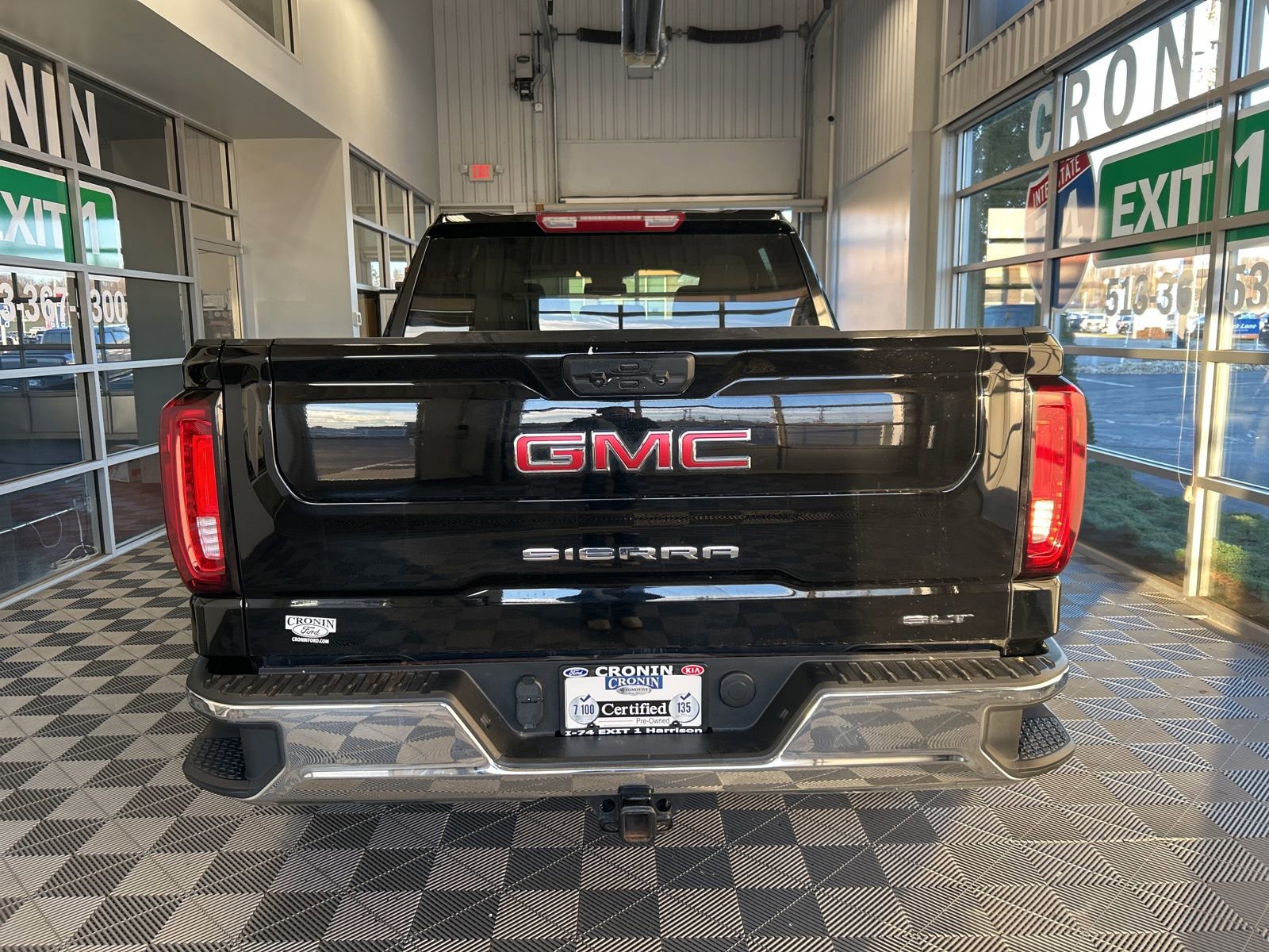 Used 2025 GMC Sierra 1500 SLT image 5