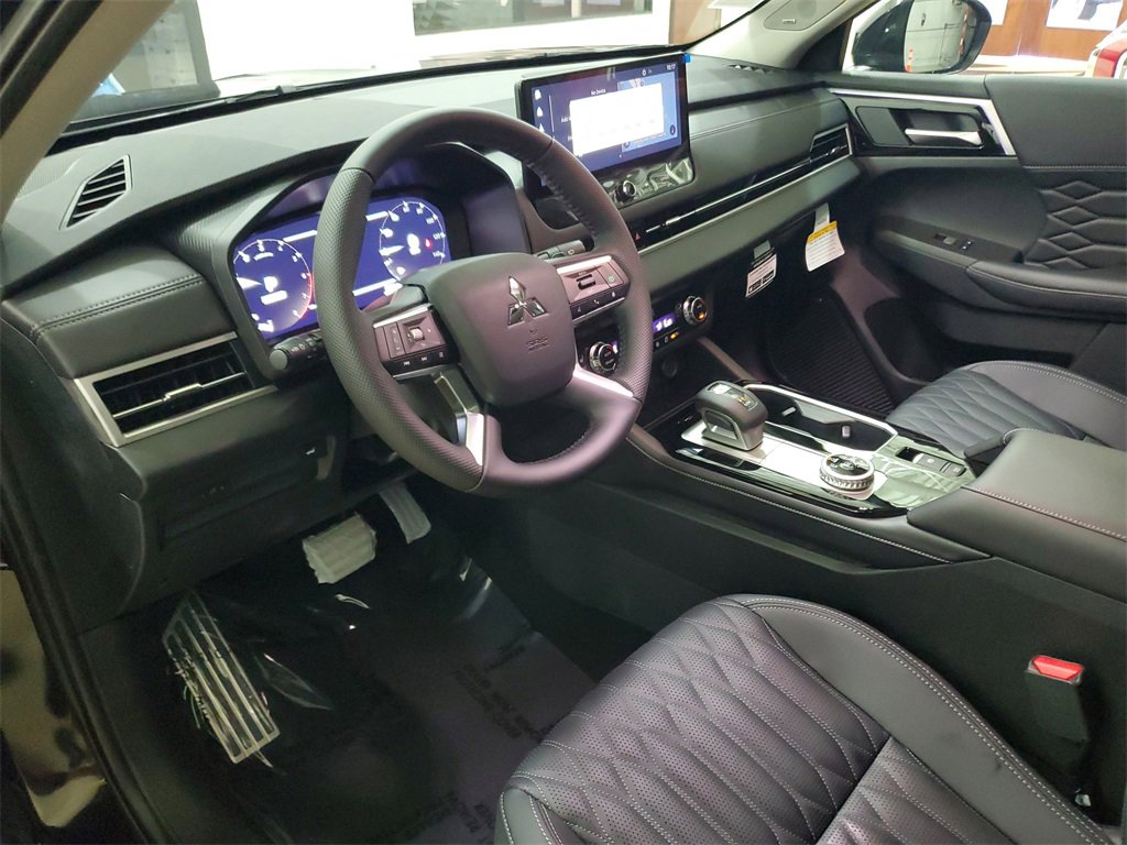 New 2025 Mitsubishi Outlander SEL image 22