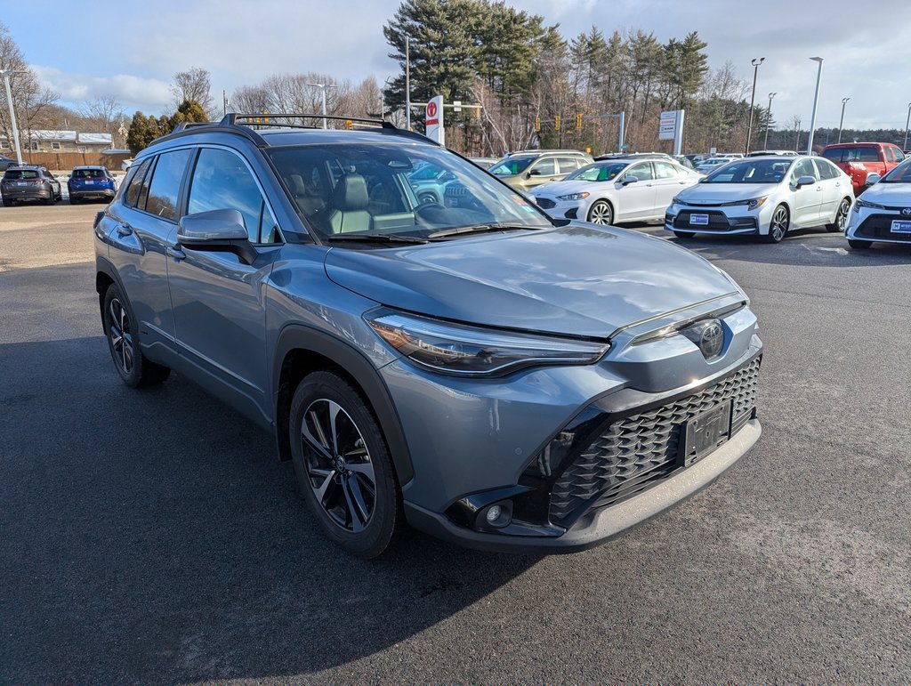 Used 2023 Toyota Corolla Cross XSE image 8