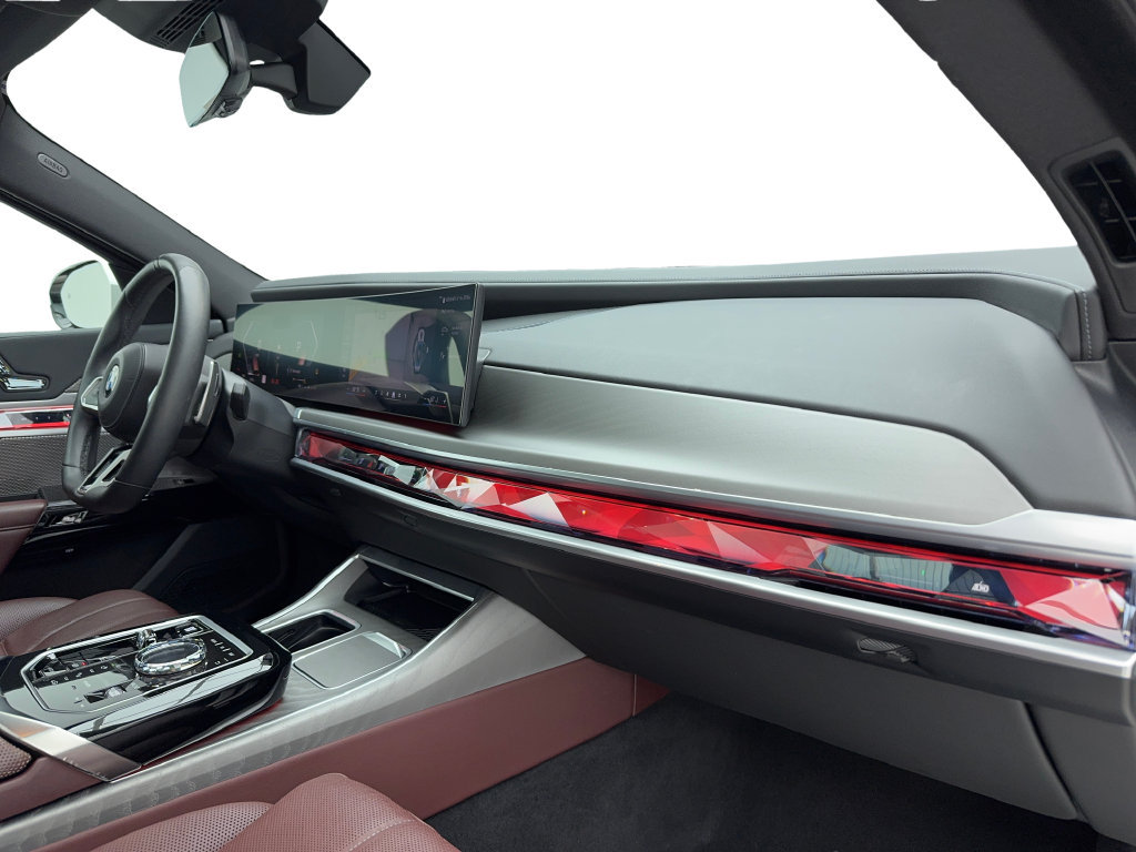 Used 2023 BMW 760i xDrive AWD/4WD image 46