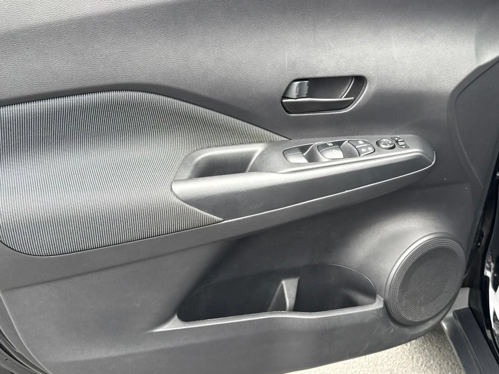 Used 2018 Nissan Kicks S FWD image 18