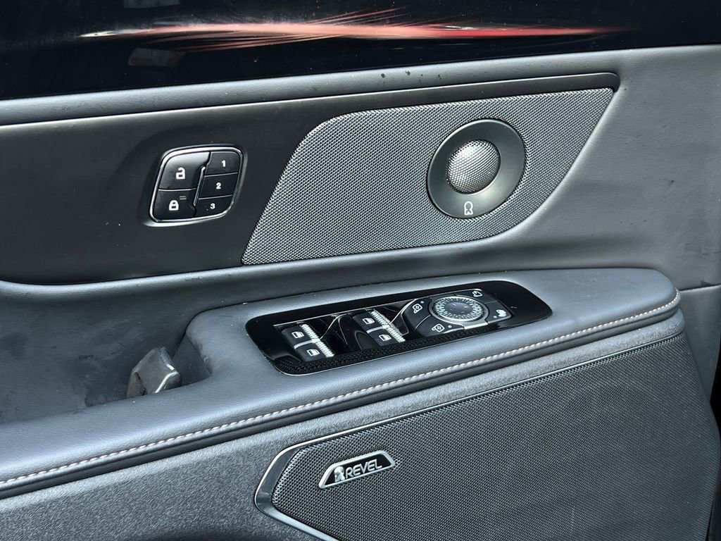 Used 2024 Lincoln Nautilus Premier w/ Equipment Group 102A image 29