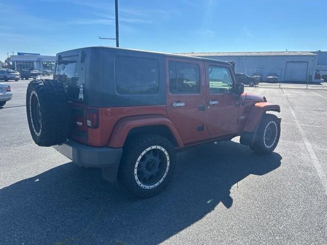 Used 2009 Jeep Wrangler Unlimited Sahara w/ Dual Top Group AWD/4WD image 4