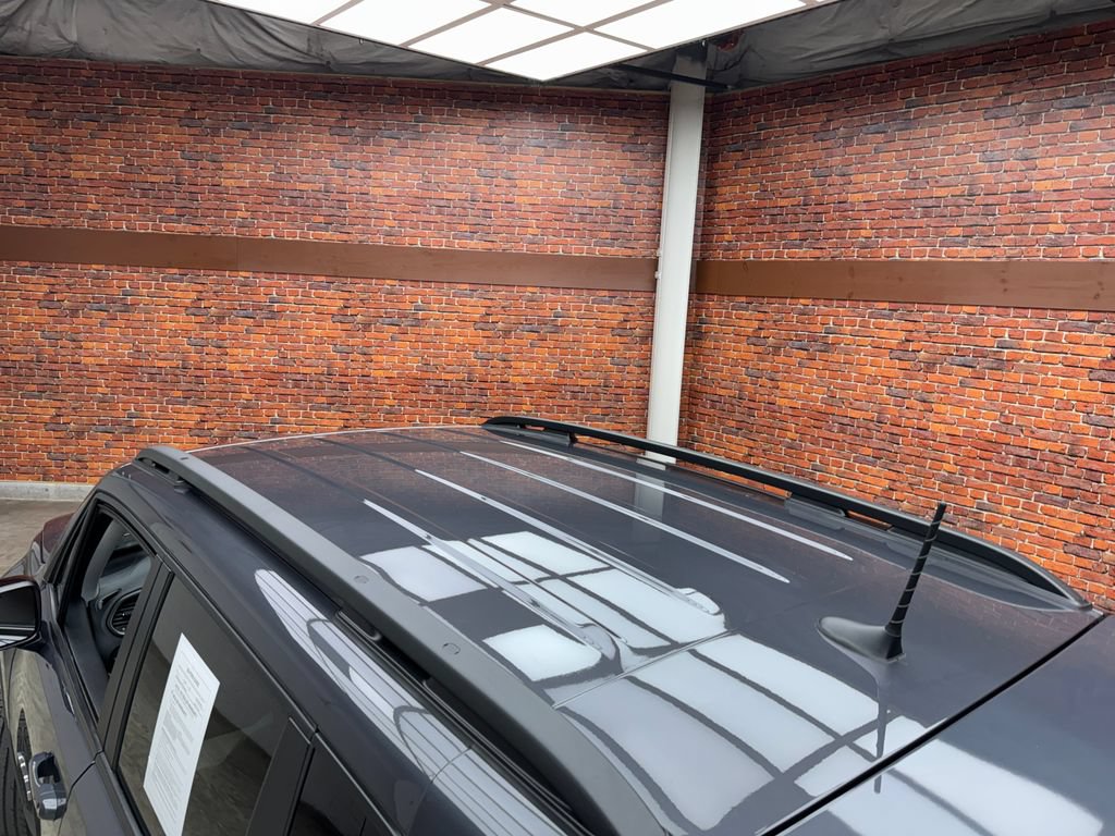 Used 2022 Jeep Renegade Limited AWD/4WD image 27