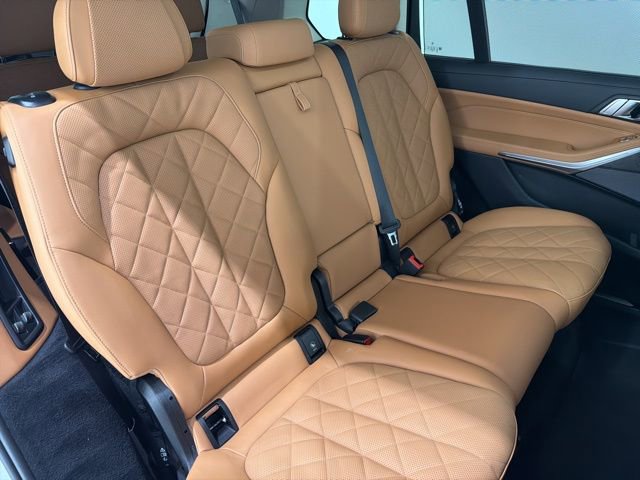 Certified 2024 BMW X7 xDrive40i w/ Premium Package image 24
