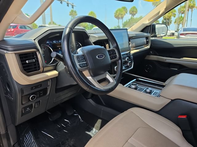 Used 2024 Ford Expedition Limited AWD/4WD image 16