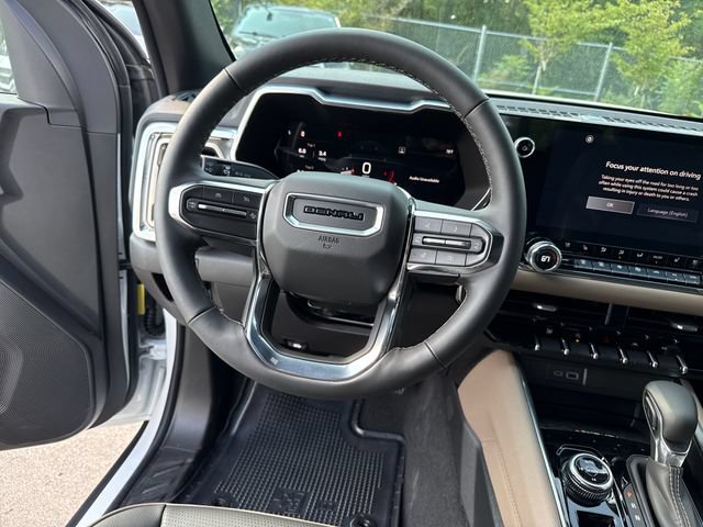New 2026 GMC Canyon Denali w/ LPO, Black Badging Package AWD/4WD image 16
