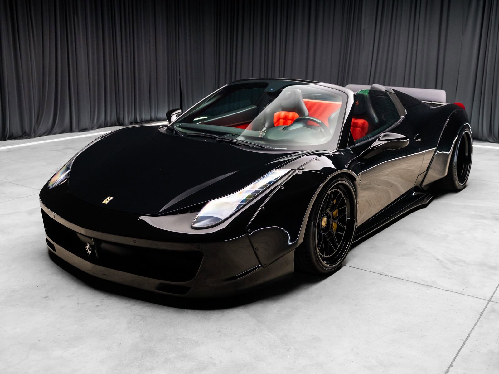 Used 2013 Ferrari 458 Spider RWD image 26
