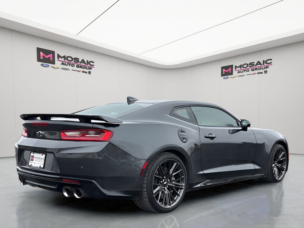 Used 2017 Chevrolet Camaro ZL1 image 3