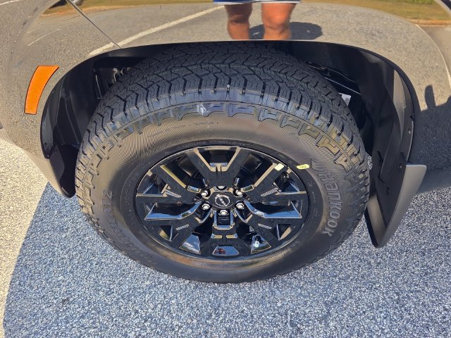 New 2027 Nissan Frontier SV w/ SV Convenience Package RWD image 16
