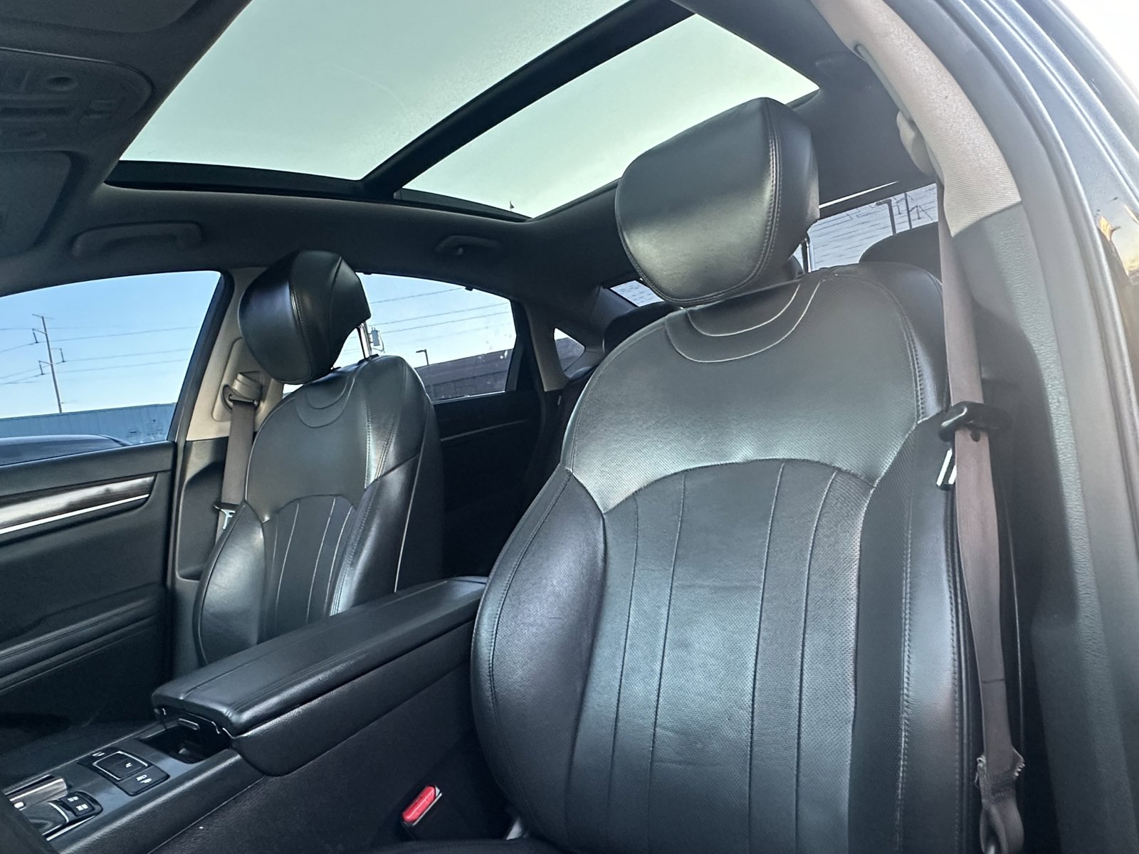 Used 2018 Genesis G80 3.8 w/ Option Group 02 RWD image 9