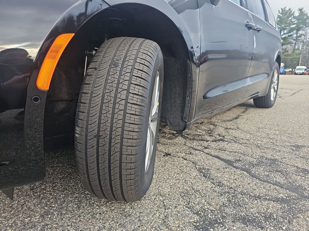 New 2026 Chrysler Pacifica Limited image 29