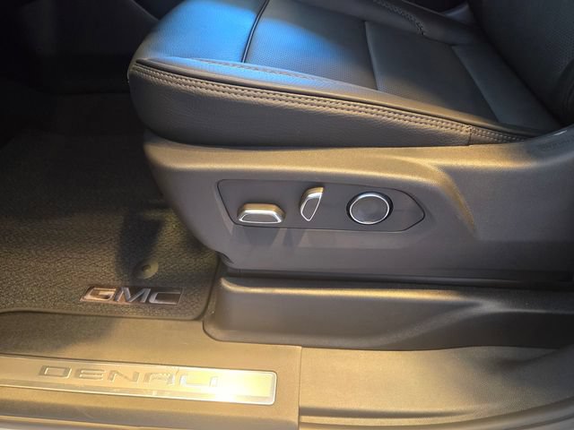 New 2026 GMC Yukon Denali AWD/4WD image 10