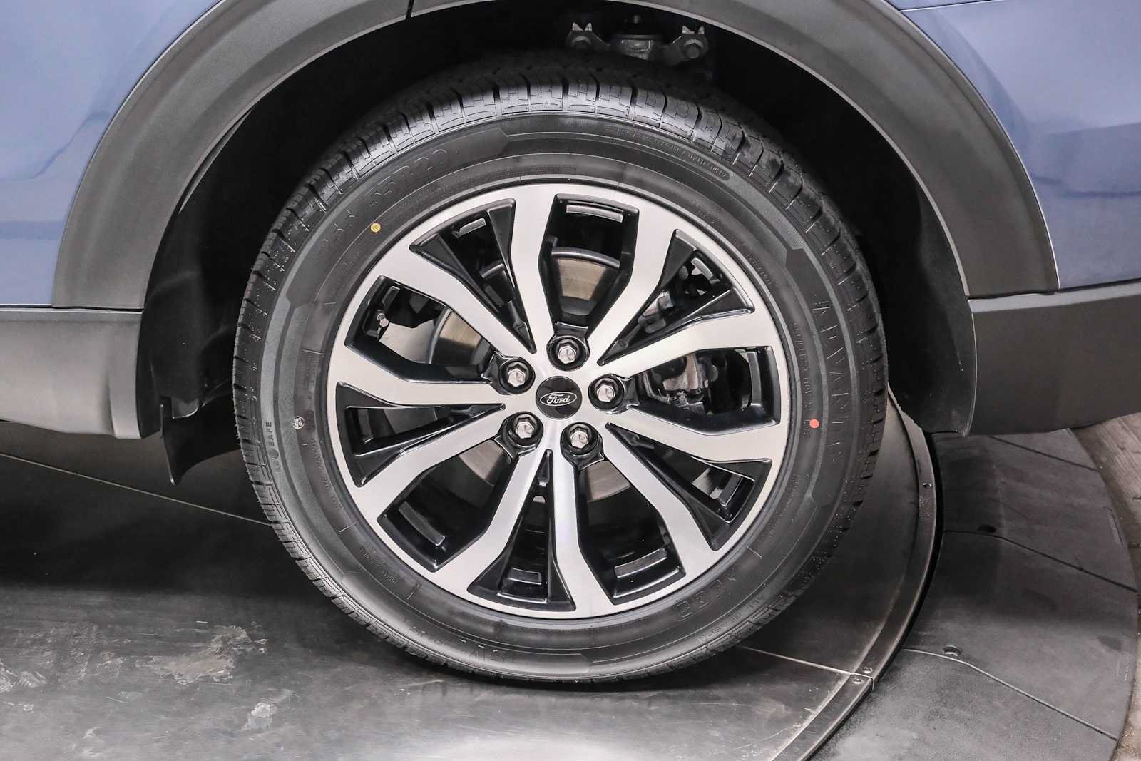 Used 2021 Ford Explorer ST w/ Equipment Group 401A AWD/4WD image 9
