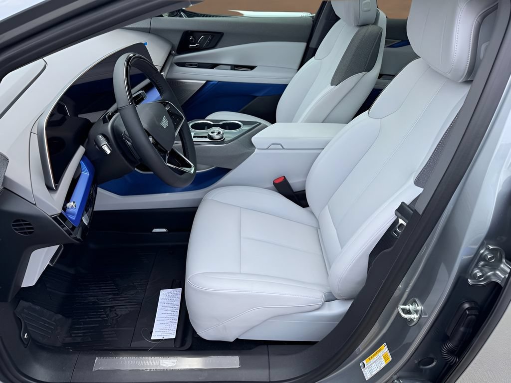 New 2026 Cadillac Optiq Sport 1 w/ LPO, Floor Liner Package AWD/4WD image 12