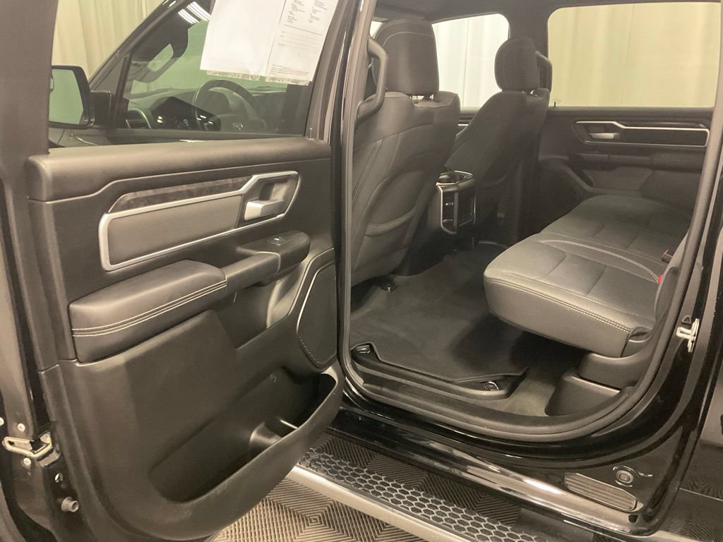 Used 2023 RAM 1500 Big Horn AWD/4WD image 28