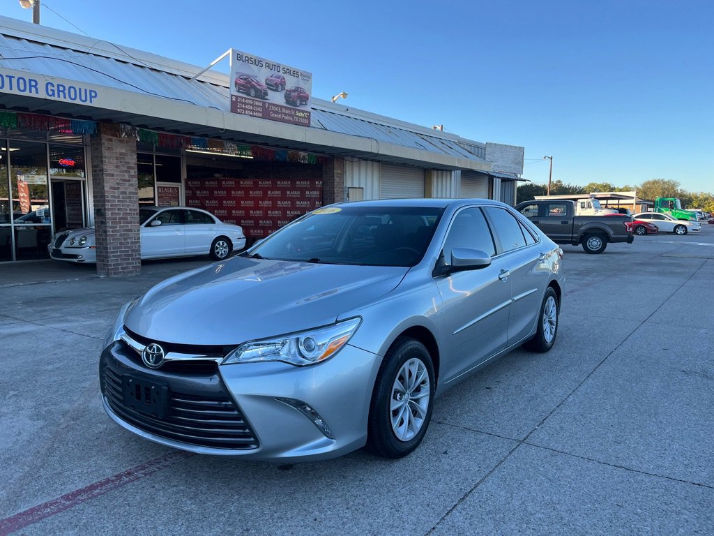 Used 2016 Toyota Camry LE