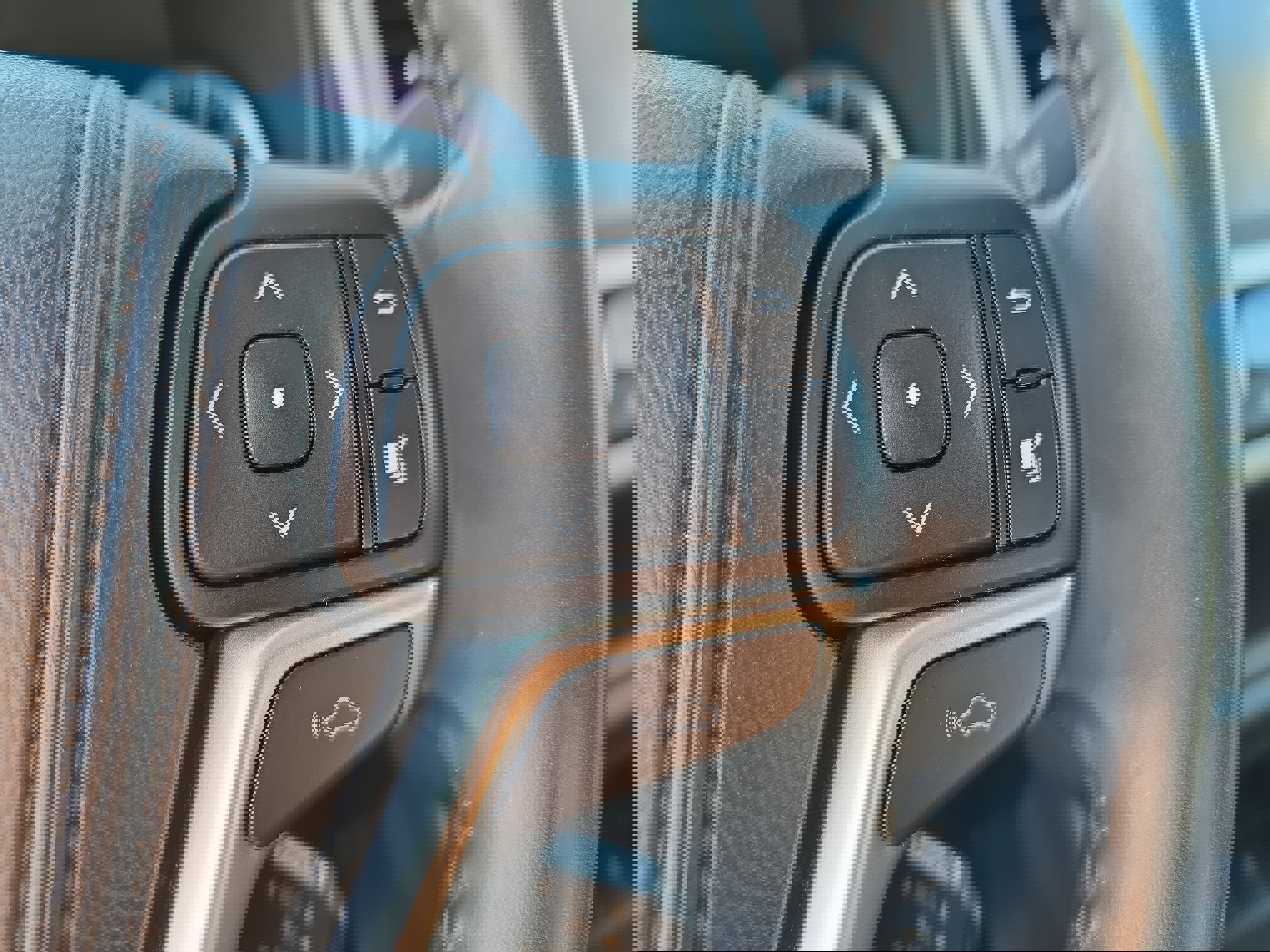 Used 2014 Toyota Highlander Limited image 20