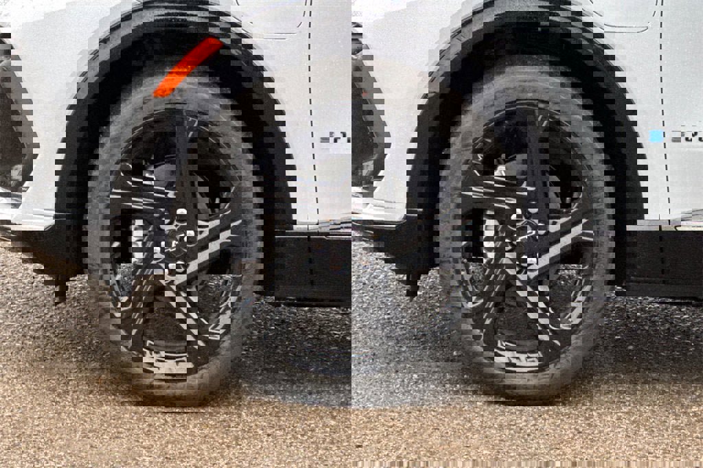 New 2026 Chevrolet Equinox EV RS image 25