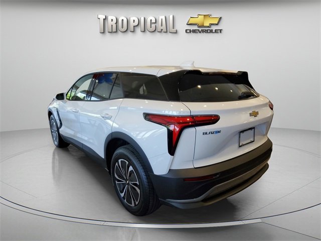 New 2025 Chevrolet Blazer EV LT image 2