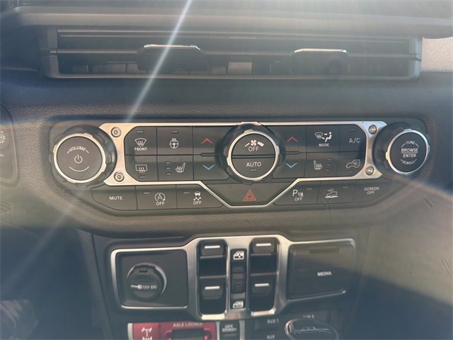 Used 2024 Jeep Gladiator Sport image 29