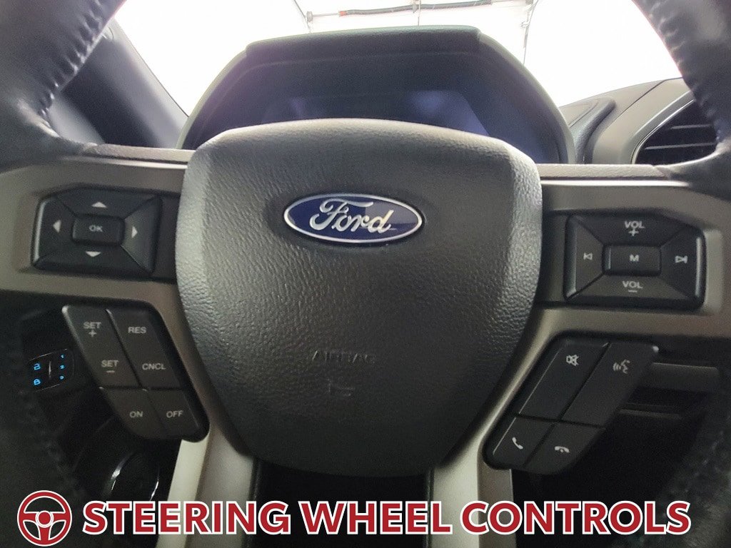 Used 2020 Ford Expedition XLT w/ Equipment Group 202A AWD/4WD image 18