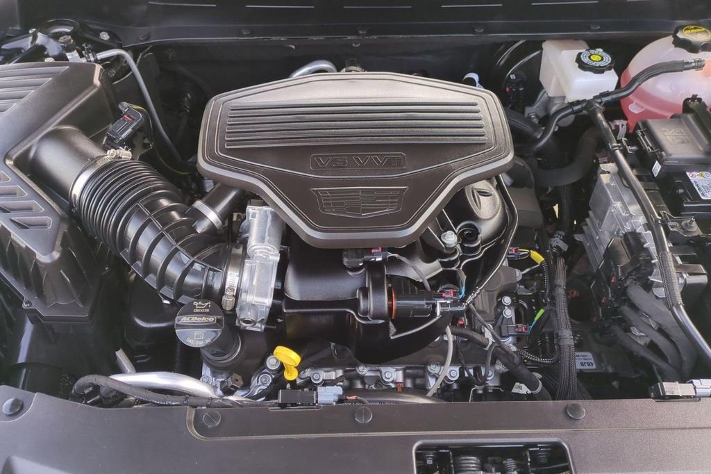 Used 2025 Cadillac XT6 Premium Luxury image 20