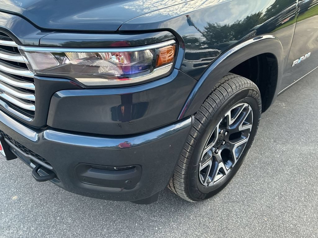New 2027 RAM 1500 Laramie w/ Laramie Preferred Package AWD/4WD image 10