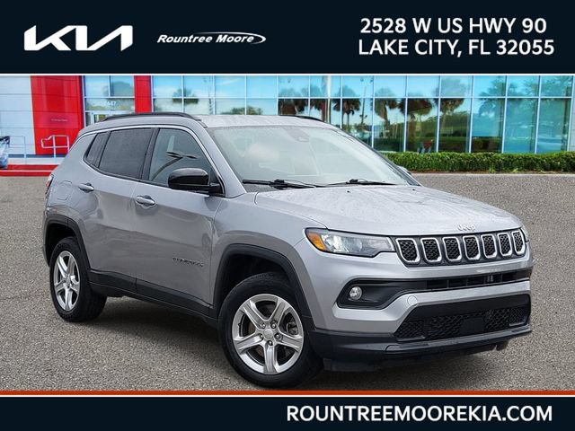 Used 2024 Jeep Compass Latitude w/ Altitude Special Edition AWD/4WD video 1