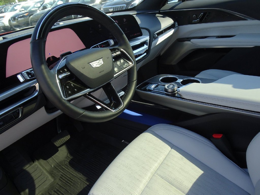 Certified 2024 Cadillac Lyriq Sport w/ LPO, Floor Liner Package AWD/4WD image 13