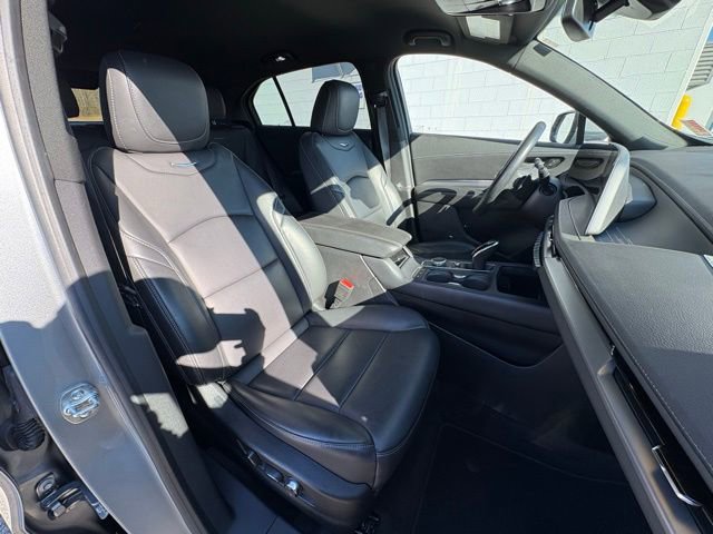Used 2024 Cadillac XT4 Premium Luxury image 30