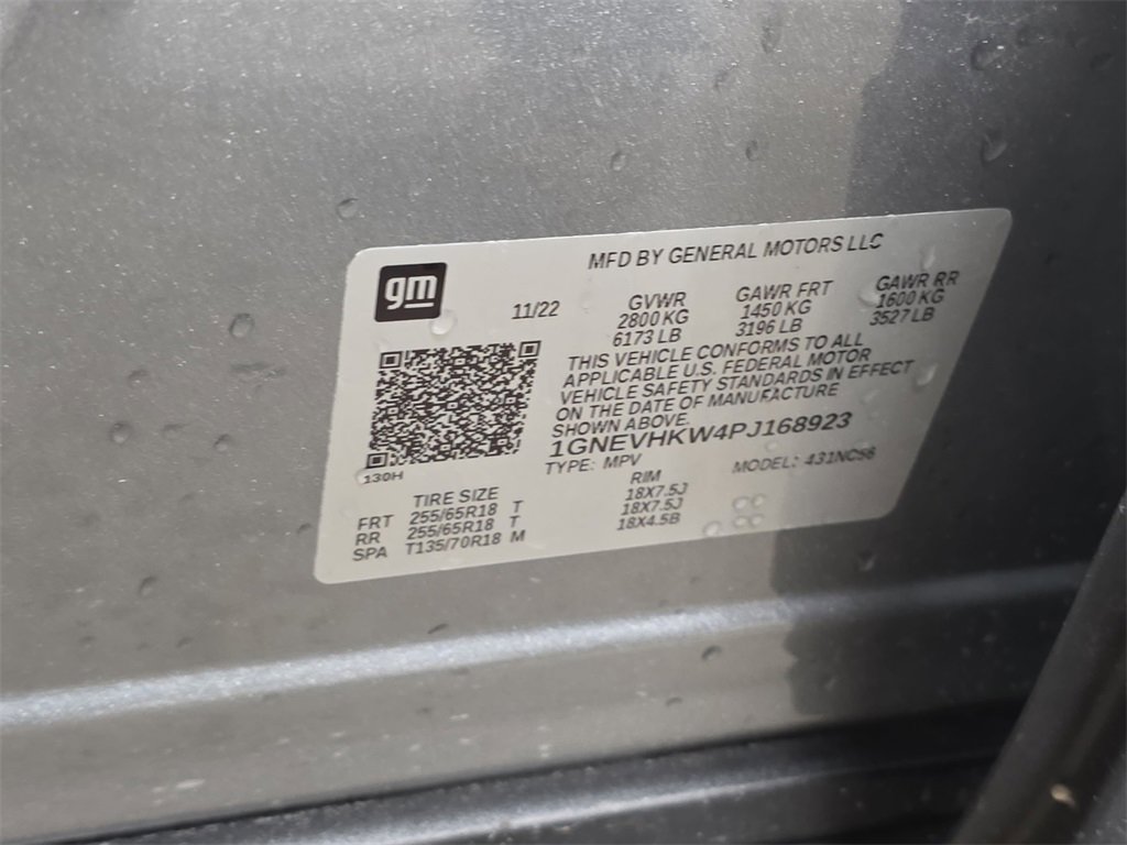 Used 2023 Chevrolet Traverse LT w/ Rear Camera Mirror Package image 36