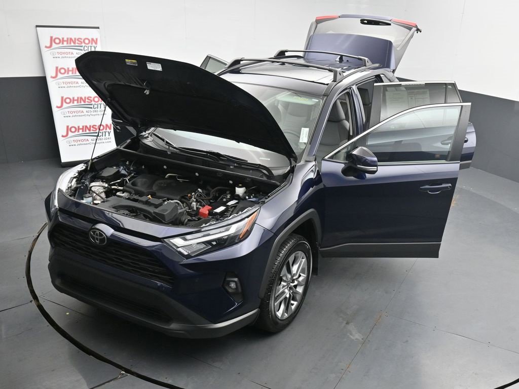 Used 2023 Toyota RAV4 XLE Premium image 42