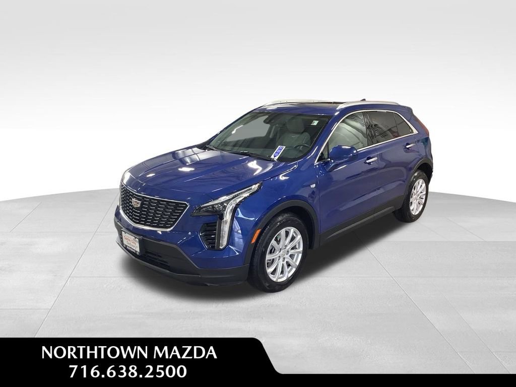 Used 2021 Cadillac XT4 Luxury w/ Cold Weather Package AWD/4WD image 1