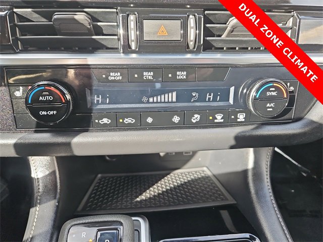 Used 2022 Nissan Pathfinder SV image 17