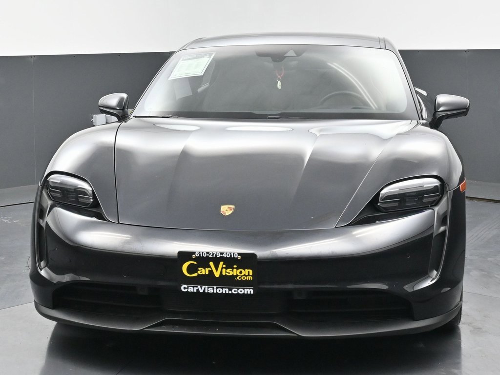 Used 2023 Porsche Taycan image 6