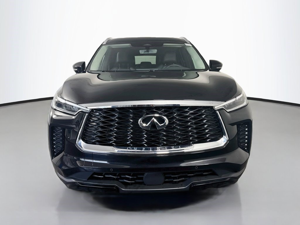 Used 2024 INFINITI QX60 Luxe AWD/4WD image 2
