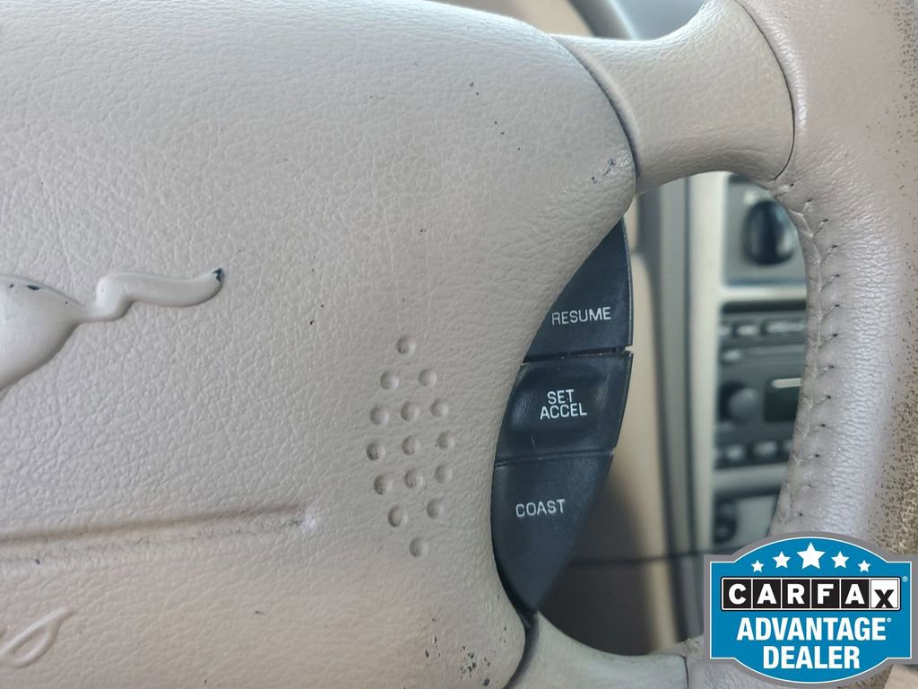 Used 2004 Ford Mustang Convertible image 32