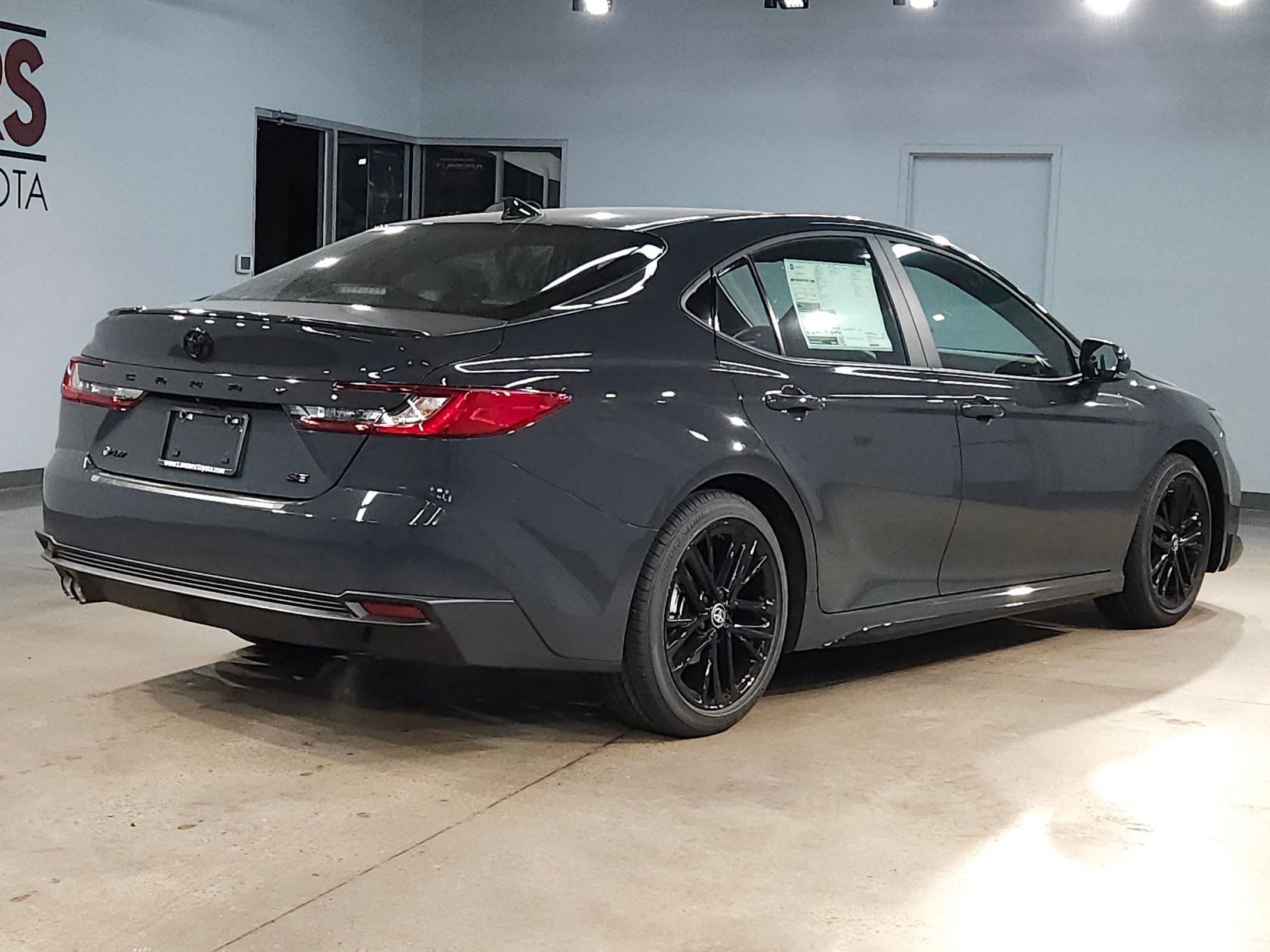 New 2026 Toyota Camry SE image 7