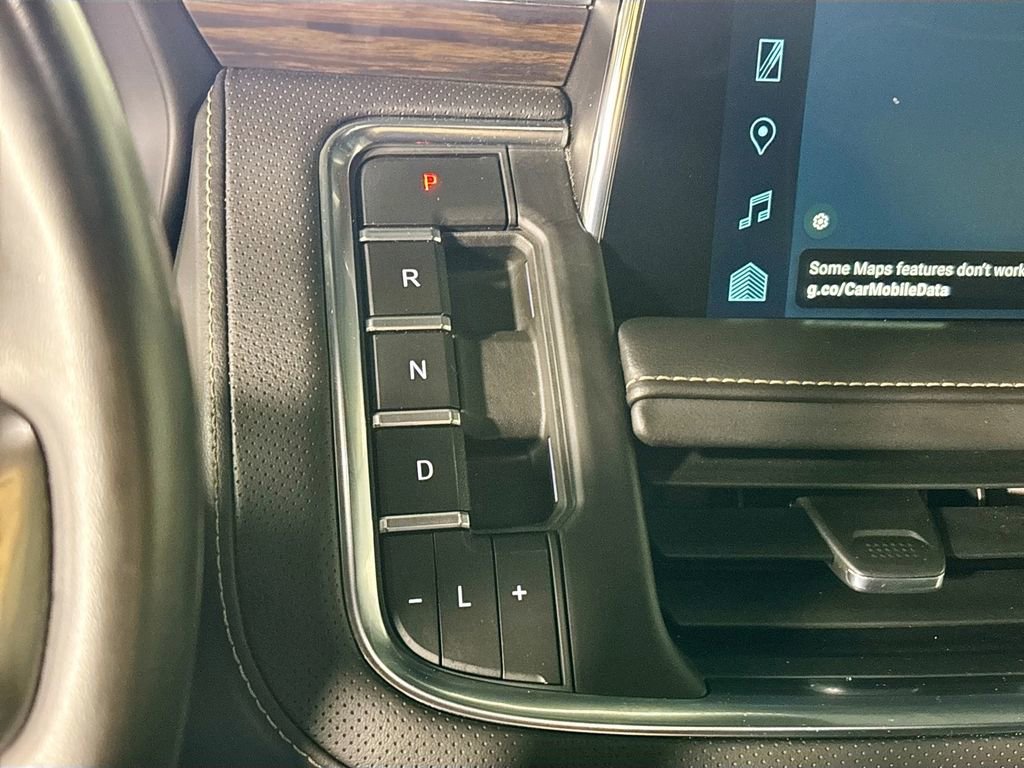 Used 2023 Chevrolet Suburban Premier image 17