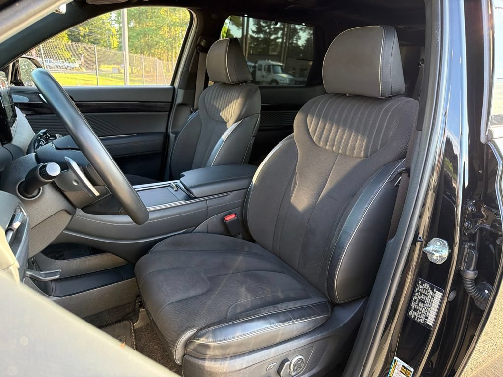 Certified 2025 Hyundai Palisade Calligraphy AWD/4WD image 23