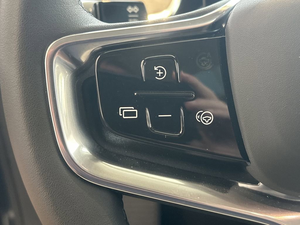 New 2025 Volvo EX90 Ultra image 18