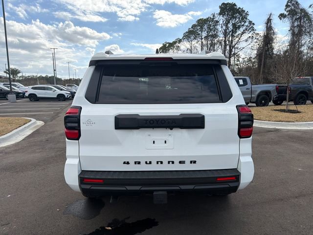 Used 2025 Toyota 4Runner SR5 AWD/4WD image 9