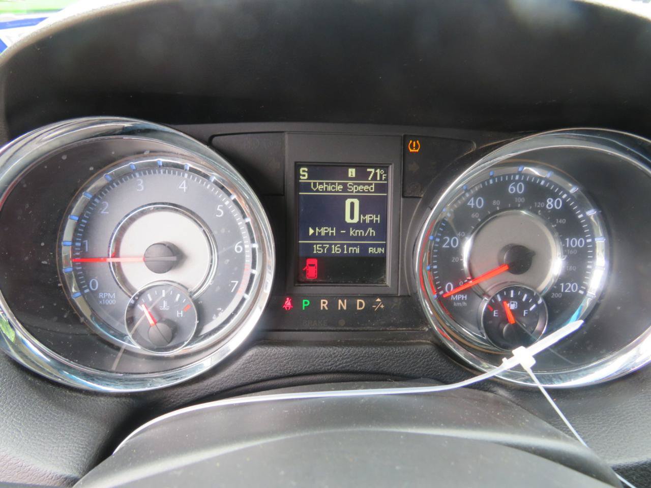Used 2015 Chrysler Town & Country Touring FWD image 11