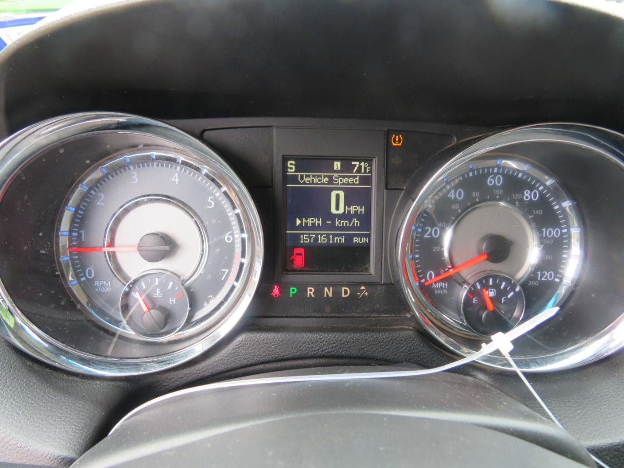 Used 2015 Chrysler Town & Country Touring FWD image 11