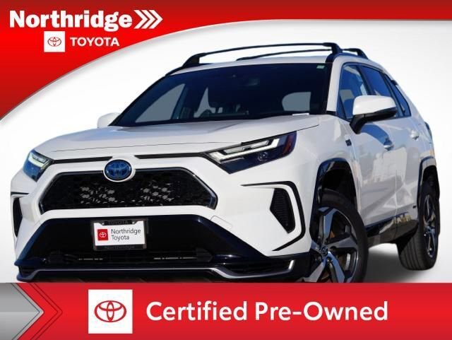Certified 2023 Toyota RAV4 SE image 1
