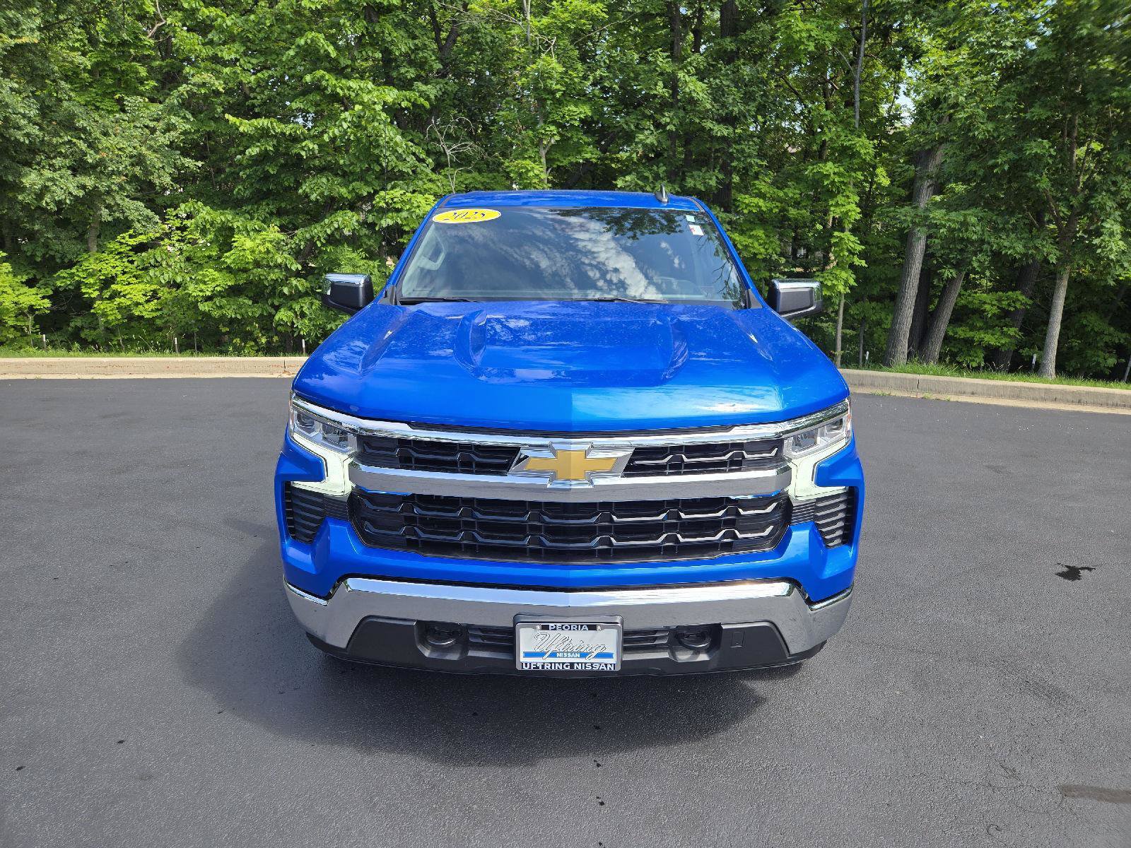 Used 2025 Chevrolet Silverado 1500 LT AWD/4WD image 7
